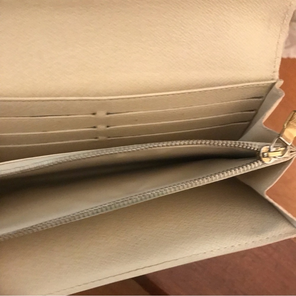 Louis Vuitton VTG Damier Azur White Sarah Long Wallet 04 - Picture 8 of 10